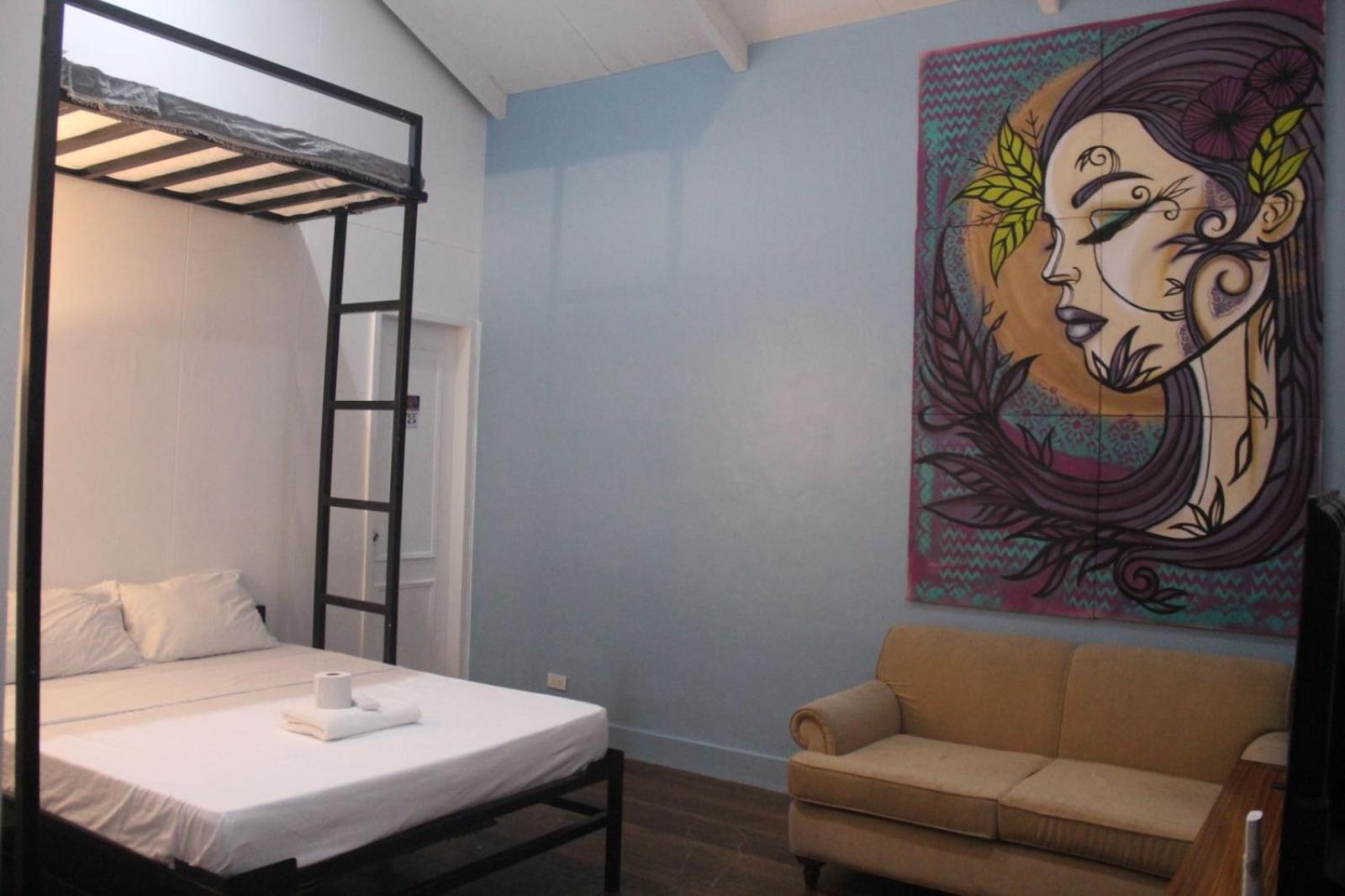 Baybayin Hostel - Pasay Close To Airport Екстериор снимка